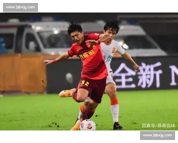 鲁能vs全北直播今晚打响关键对决球迷热议首发与战术变化 鲁能vs全北直播今晚打响关键对决球迷热议首发与战术变化